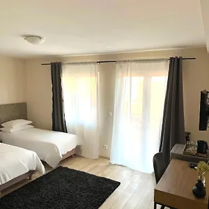 Gostinjska kuća Pineta, Kozino